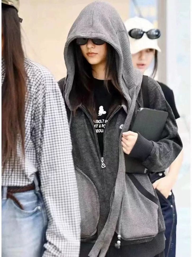 【新品未使用】COYSEIO フードパーカー ダークグレー チャコール　/f5