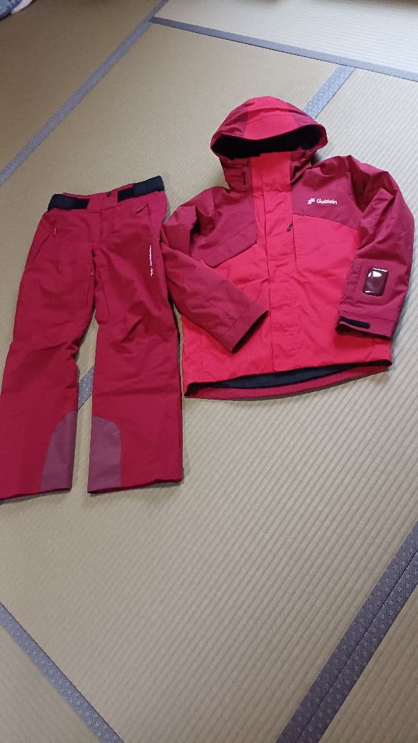 GOLDWIN　ゴールドウイン　スキーウェア