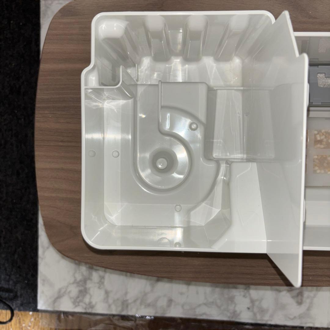 【2018年製】Panasonic次亜塩素酸空間除菌脱臭機　F-MC1000V