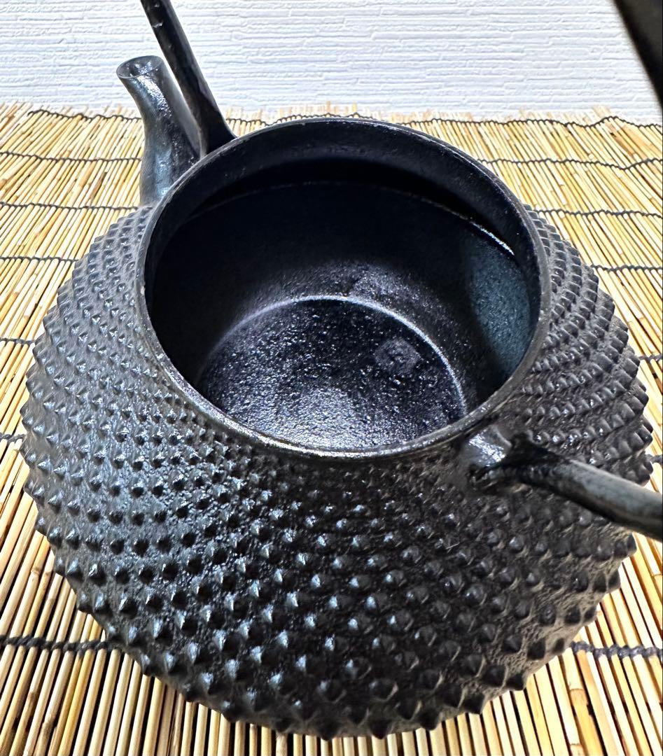 未使用品　南部伝統工芸士 及川寛治作 木瓜鉉 大アラレ　南部鉄瓶　南部鉄器