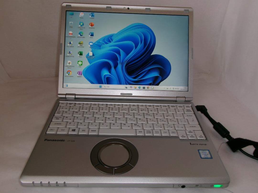 高性能第7世代i5！SSD256GB メモリ8GB パナソニック