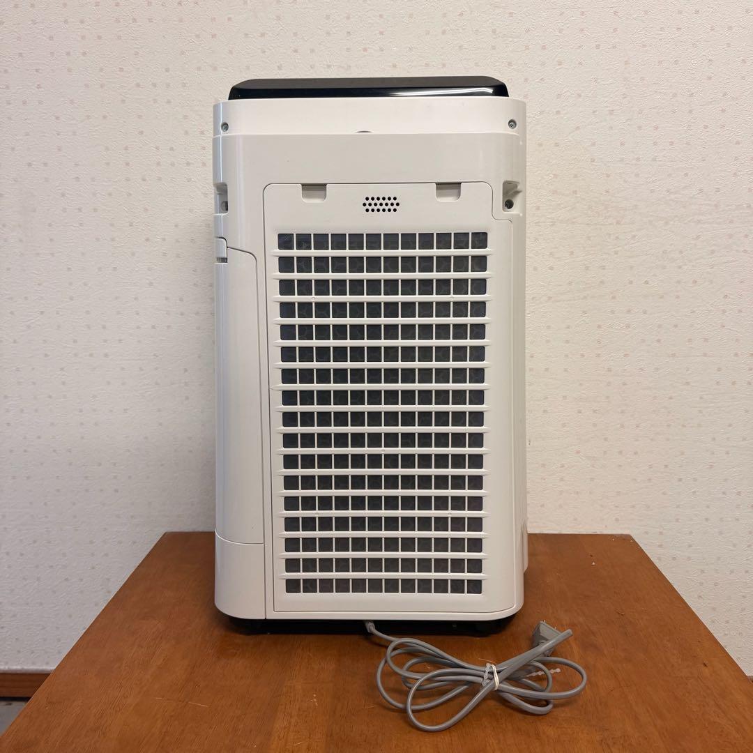 ● 極美品 SHARP 空気清浄機 KC-G50-W フィルター新品