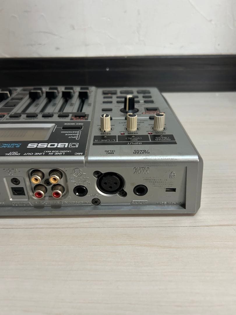 BOSS BR-864 マルチトラックレコーダー