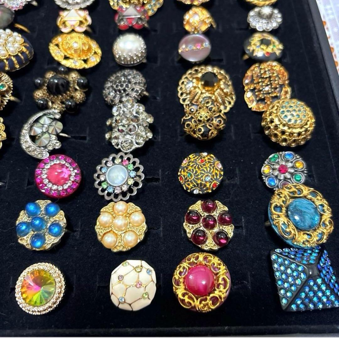 ヴィンテージ　アンティーク　西ドイツ　W.GERMANY 装飾ボタン リング