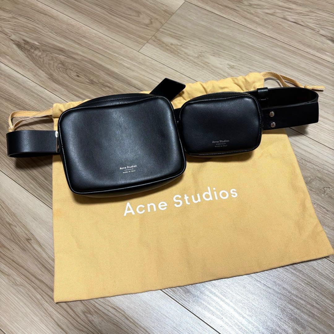 バッグ Acne Studios Musubi belt bag