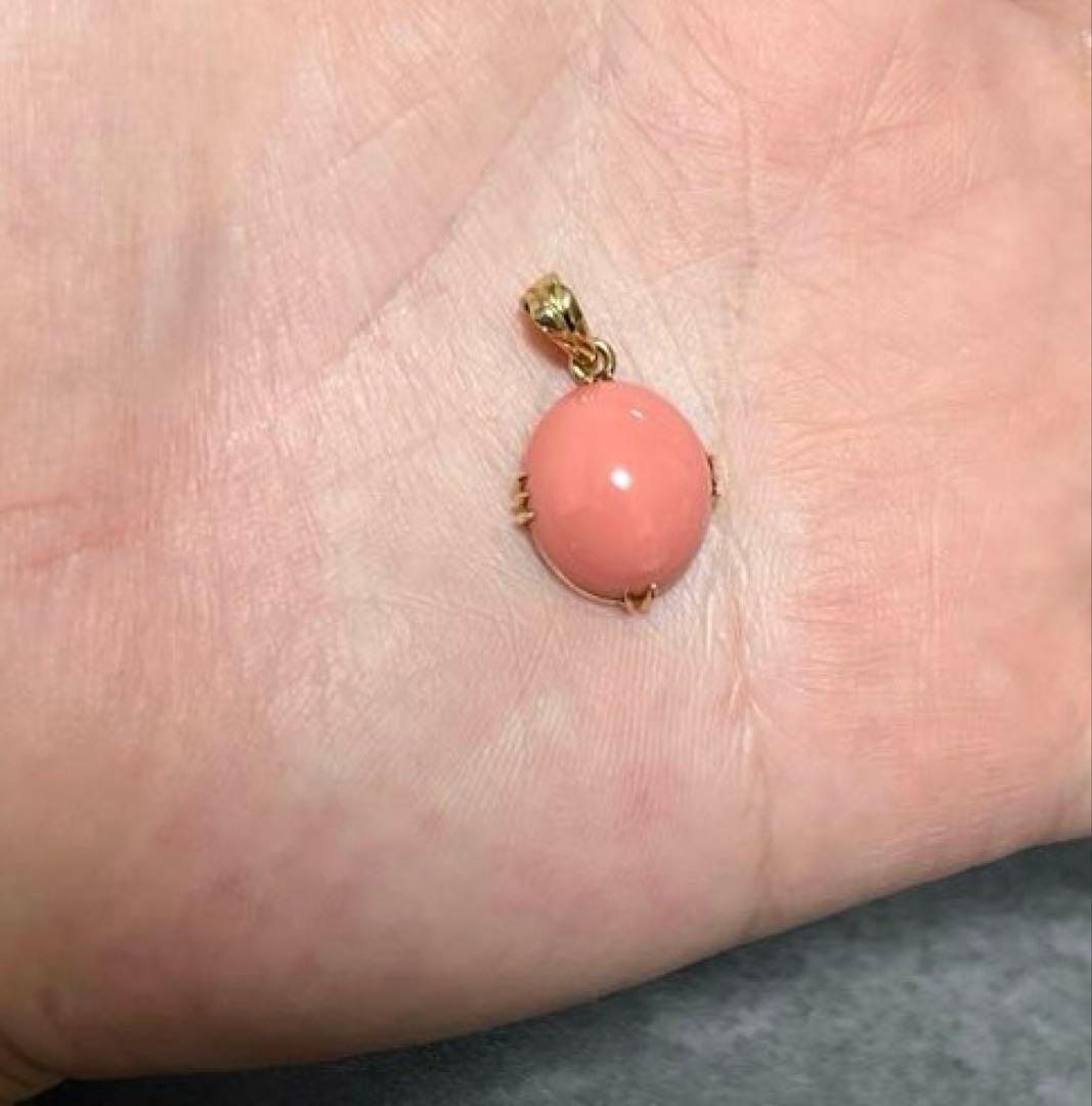 K18 トップ　3.7g ピンク　珊瑚　チャーム　YG