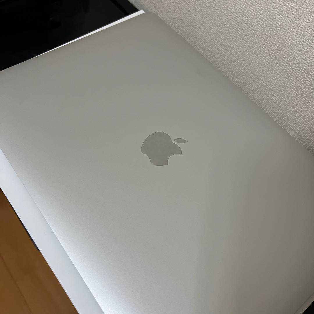 【美品】Apple MacBook Air M1 2020 8GB/500GB