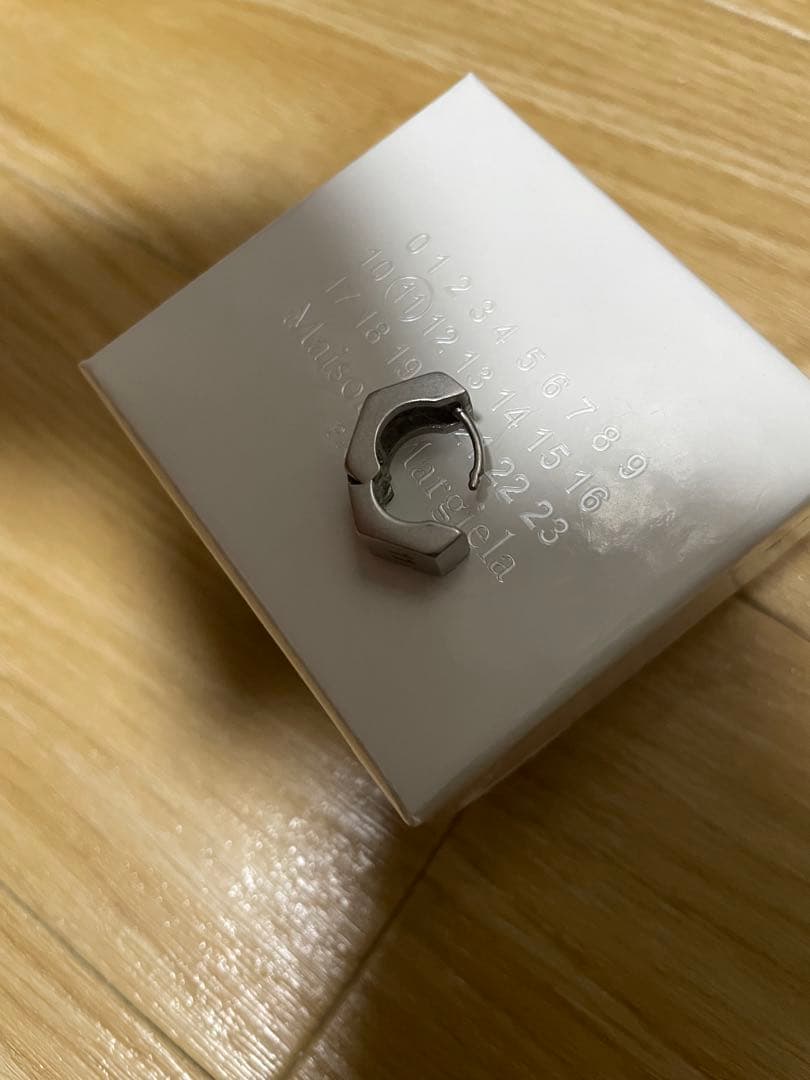 Maison Margiela ナンバリング ボルト&ナット フープピアス