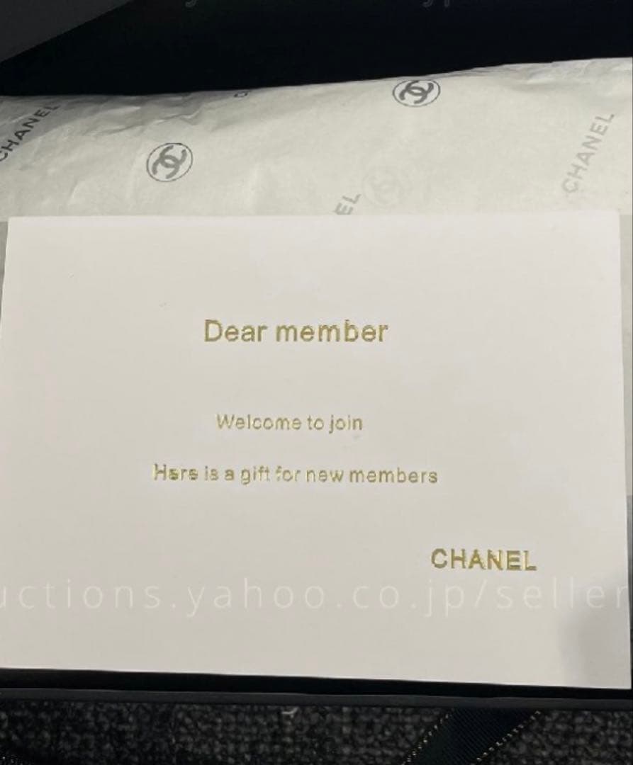 人気!!CHANELシルバーキャビアスキンバッグノベルティ