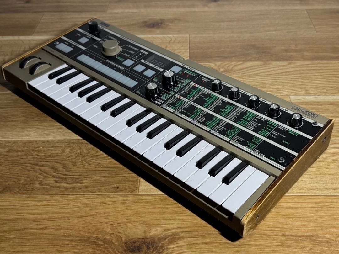 鍵盤楽器 KORG microKORG synthesizer/vocoder