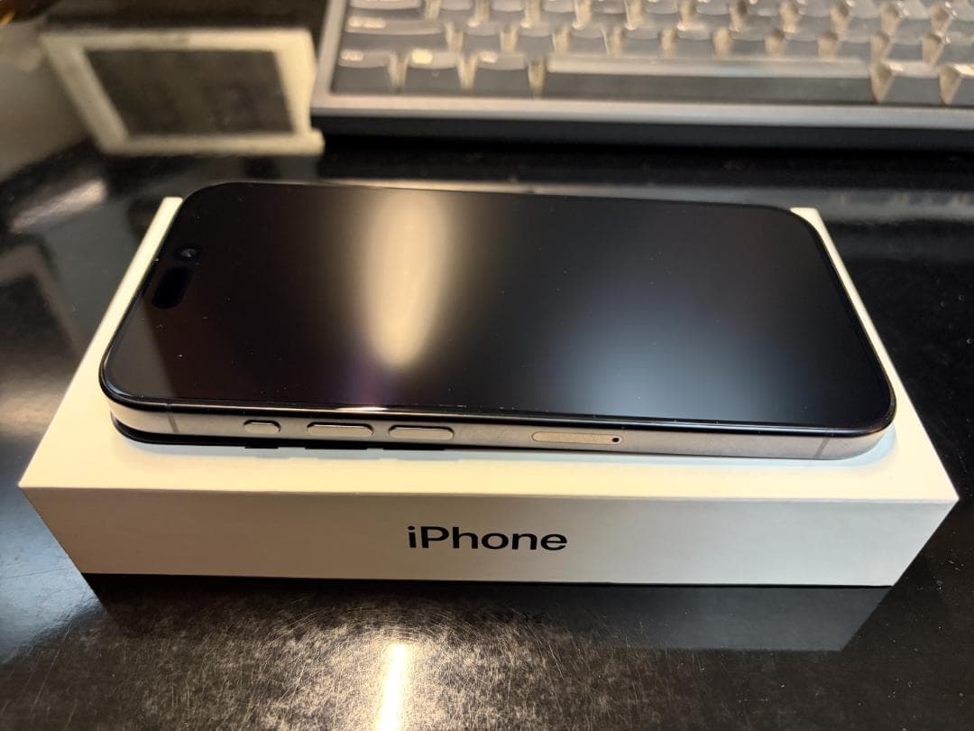 【美品】iPhone 15 pro 128GB ブルーチタニウム　SIMフリー