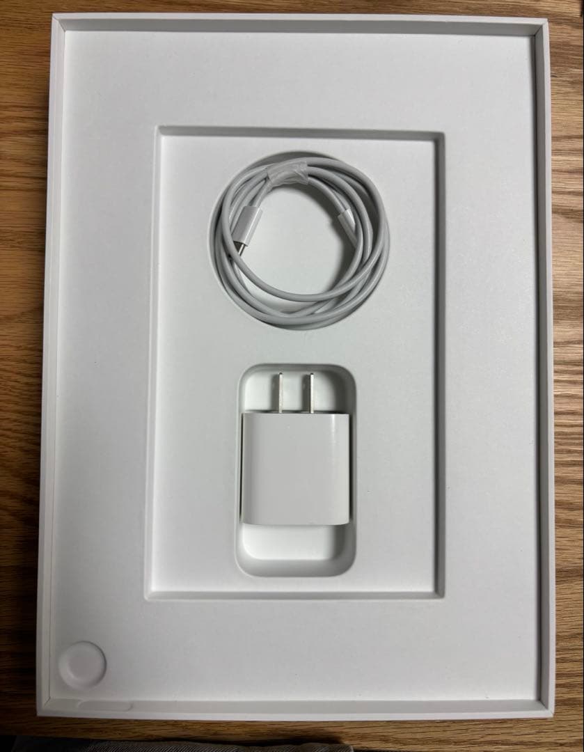 [お値下げ中‼️]iPad Air 第5世代　256Gカバー付き