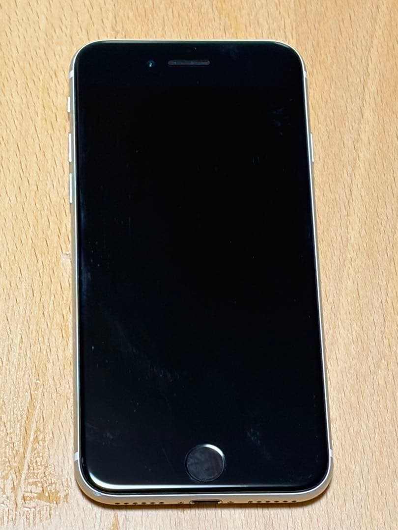 Apple iPhone SE 第2世代　ホワイト