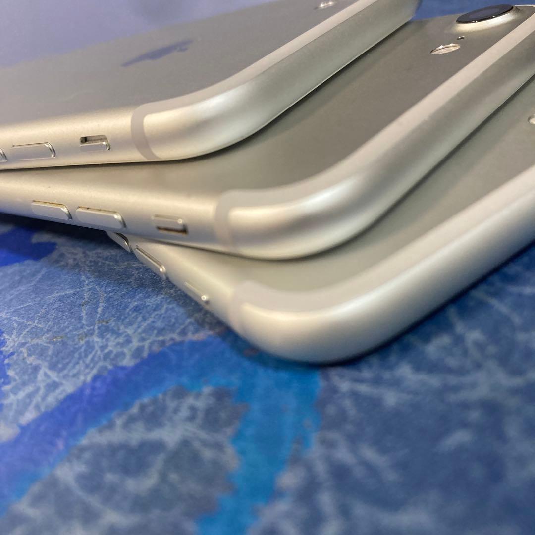 iPhone7⭐︎32GB⭐︎美品3台セット⭐︎シルバーSIMフリー88%74%73%