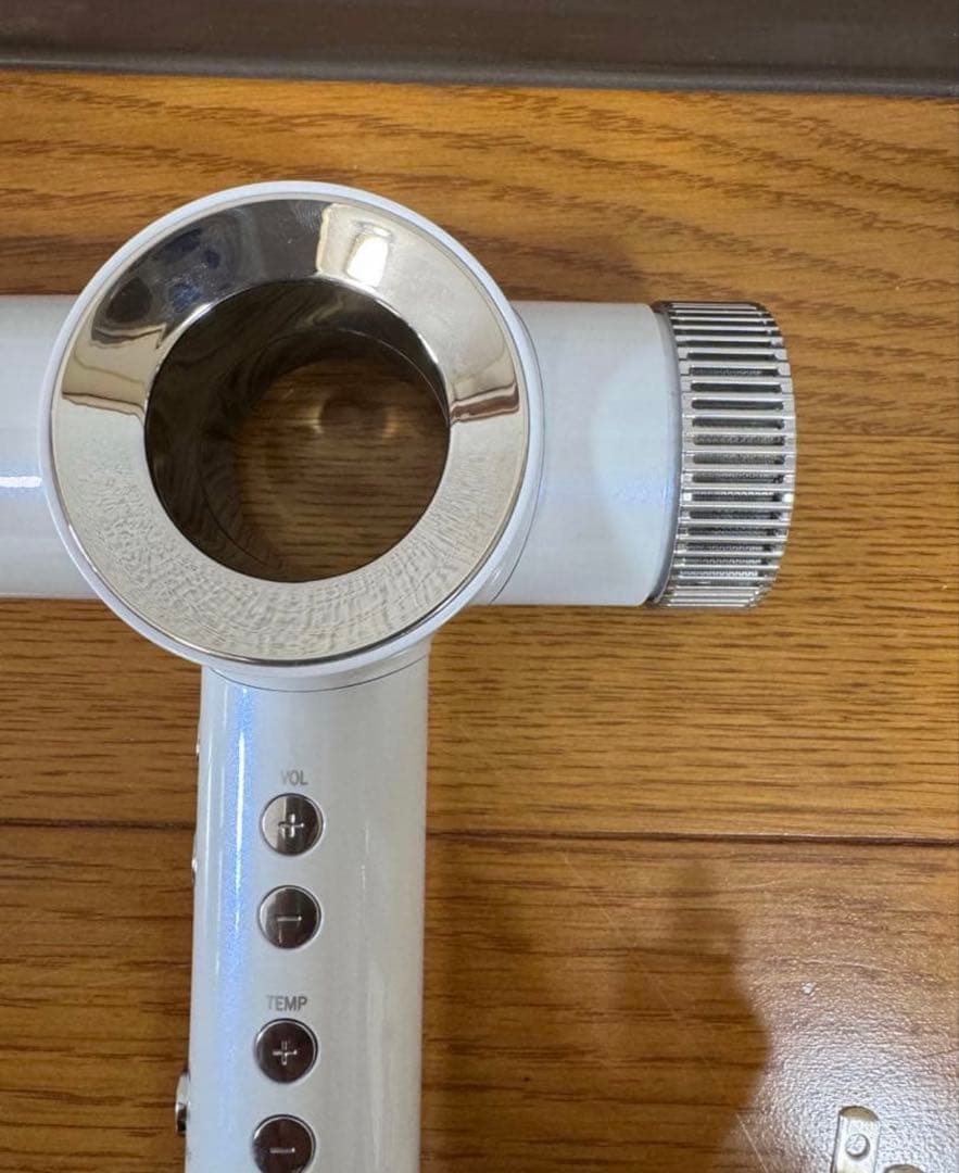 オッジオット ヘアドライヤー ホワイト oggiotto