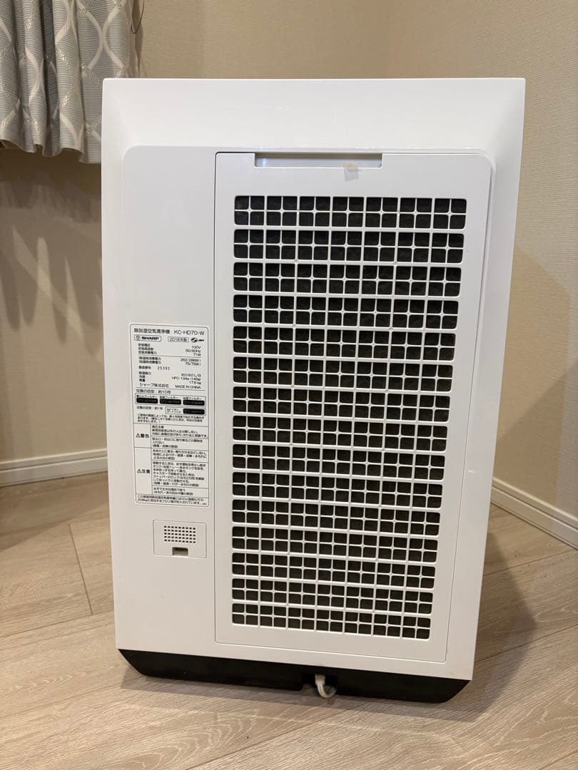 【SHARP】 除湿加湿空気清浄機 プラズマクラスター　KC-HD70-W