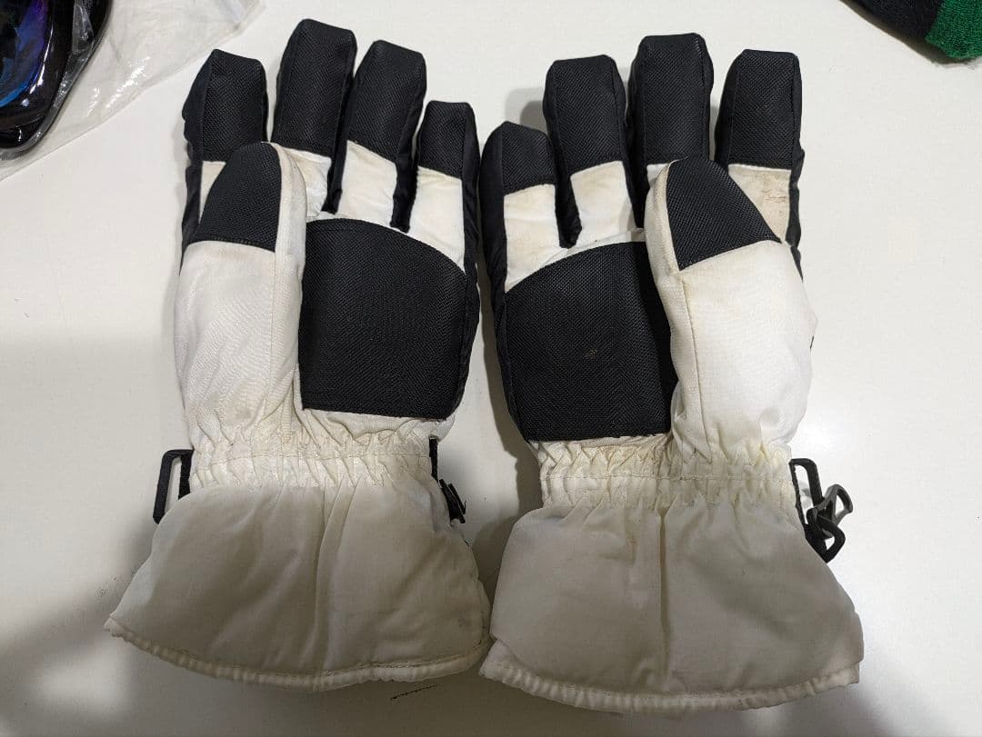 キッズスキーウェア140サイズ　調整機能付