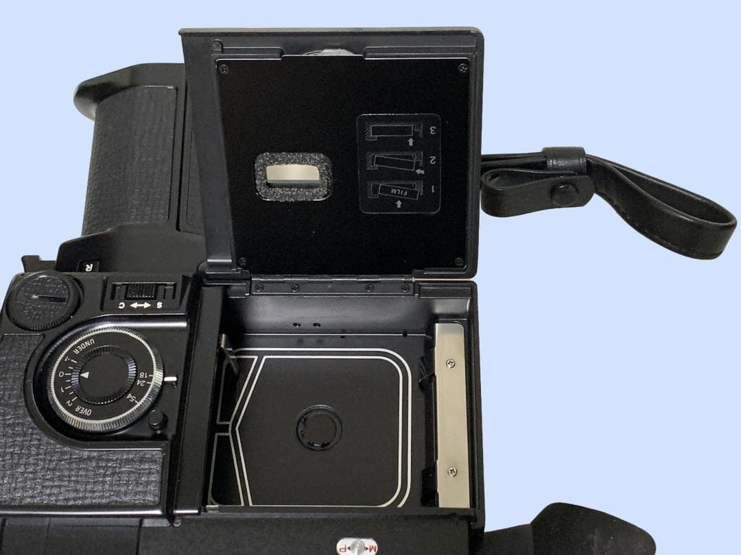 M6215 Nikon R8 SUPER ニコン 8ミリ フィルムカメラ