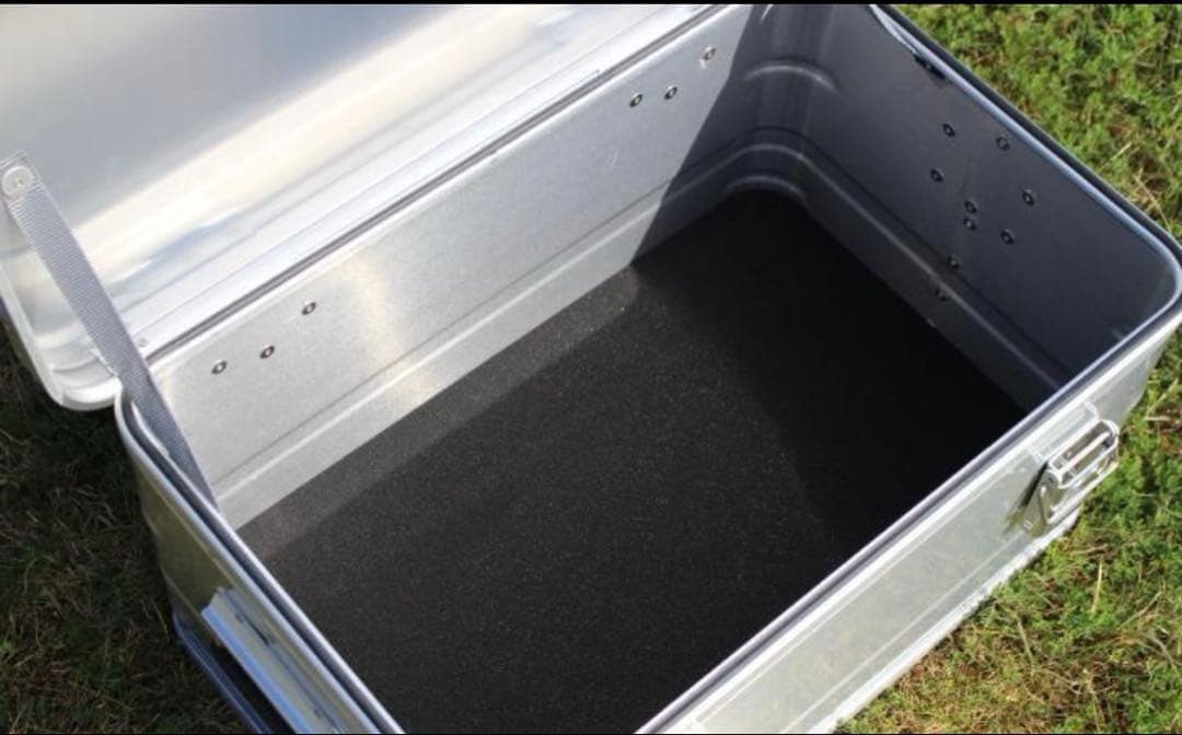 スタッキング アルミコンテナボックス ４９Ｌ ガレージ収納箱 コンテナボックス