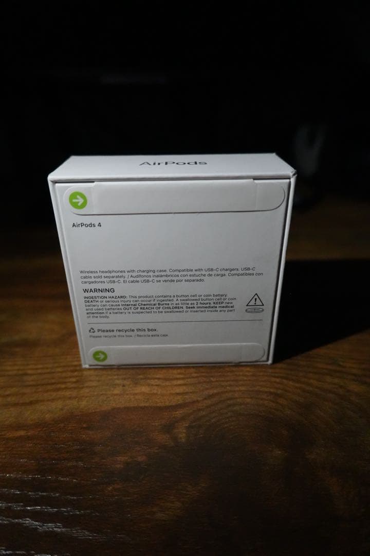 イヤホン Apple AirPods 4