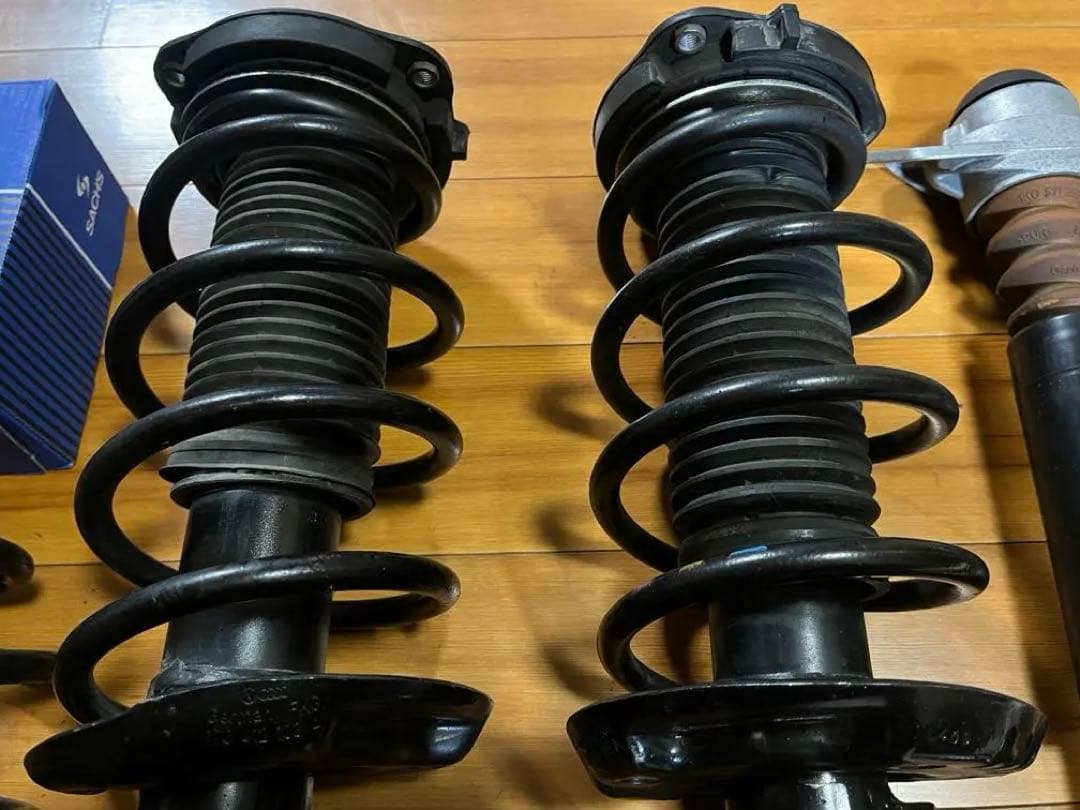 limeさま専用 VW ゴルフ6 1KCAV サスペンション ダストカバーセット