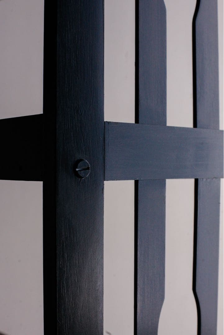 黒塗り　本棚　収納棚　飾り棚　ブックシェルフ　キャビネット　アンティーク　古家具