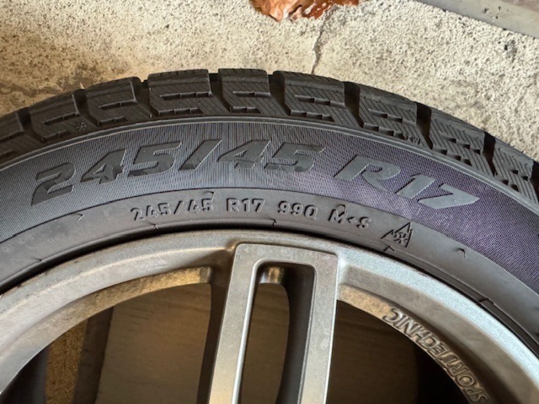 ピレリスタッドレス & SPORTECHNICアルミ4本セットW212 Eクラス