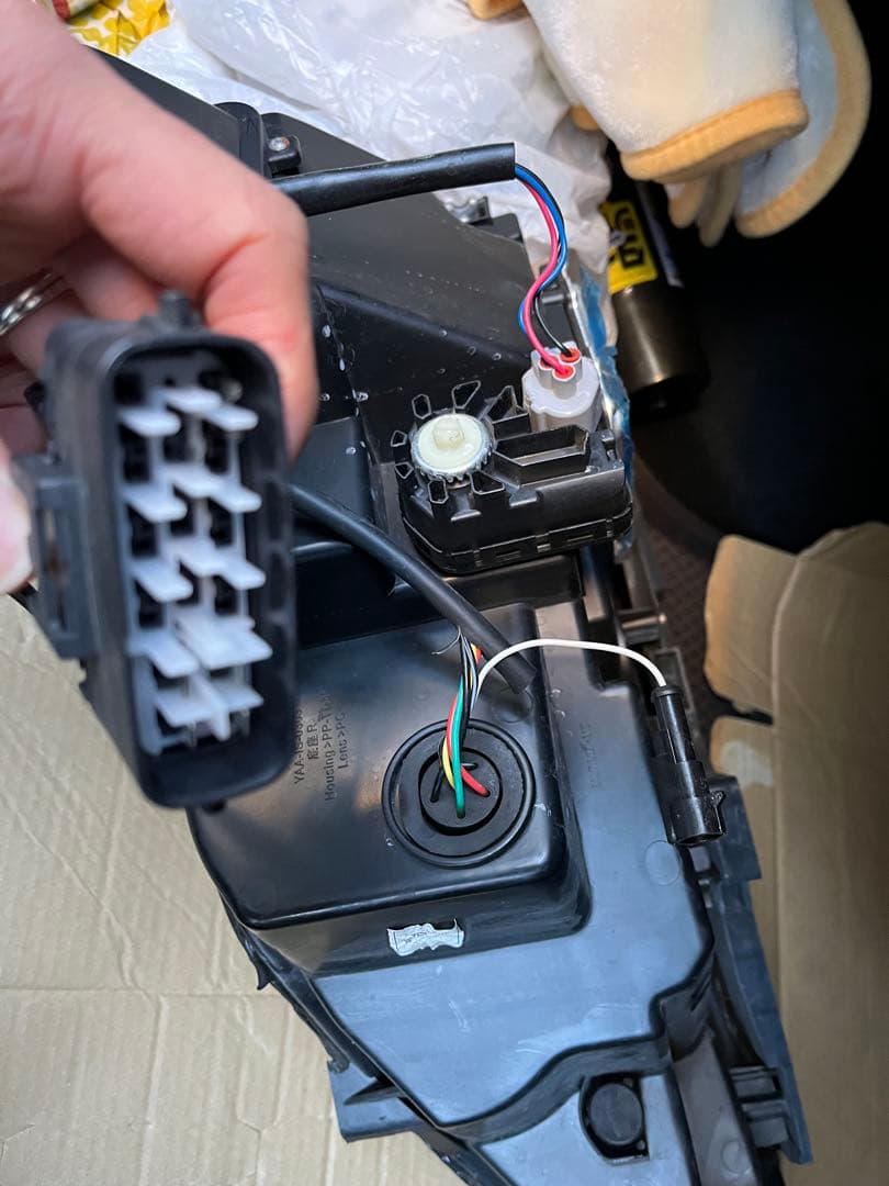 LEXUS レクサス　IS250 GSE20三眼　左右ヘッドライトVLAND