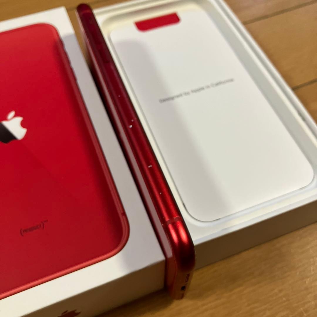 iPhone11 64GB レッド 裏面割れ