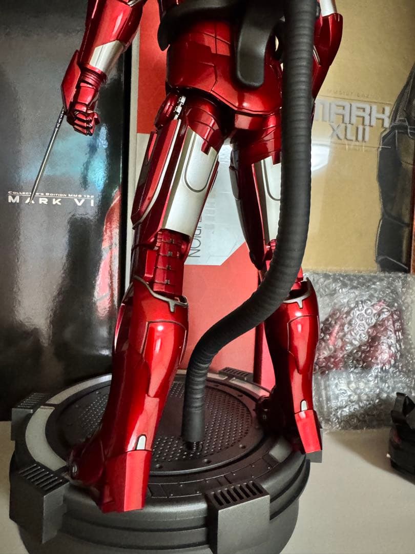 ホットトイズ アイアンマンマーク33シルバーセンチュリオンムービーマスターピース