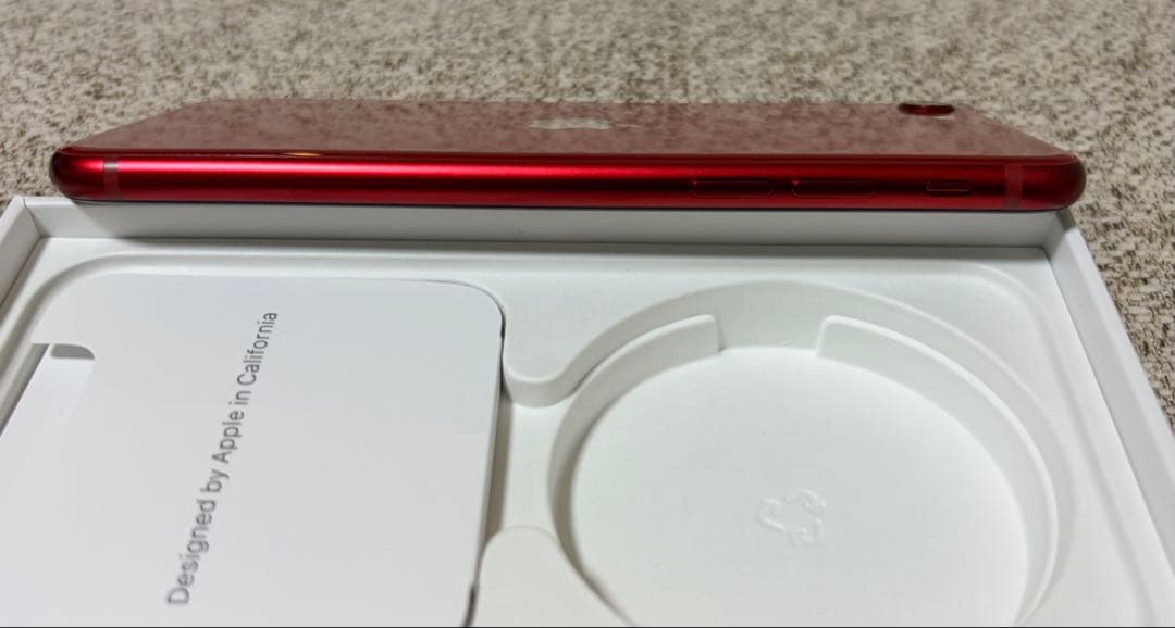 【超美品】iPhoneSE 第3世代 レッド 64GB