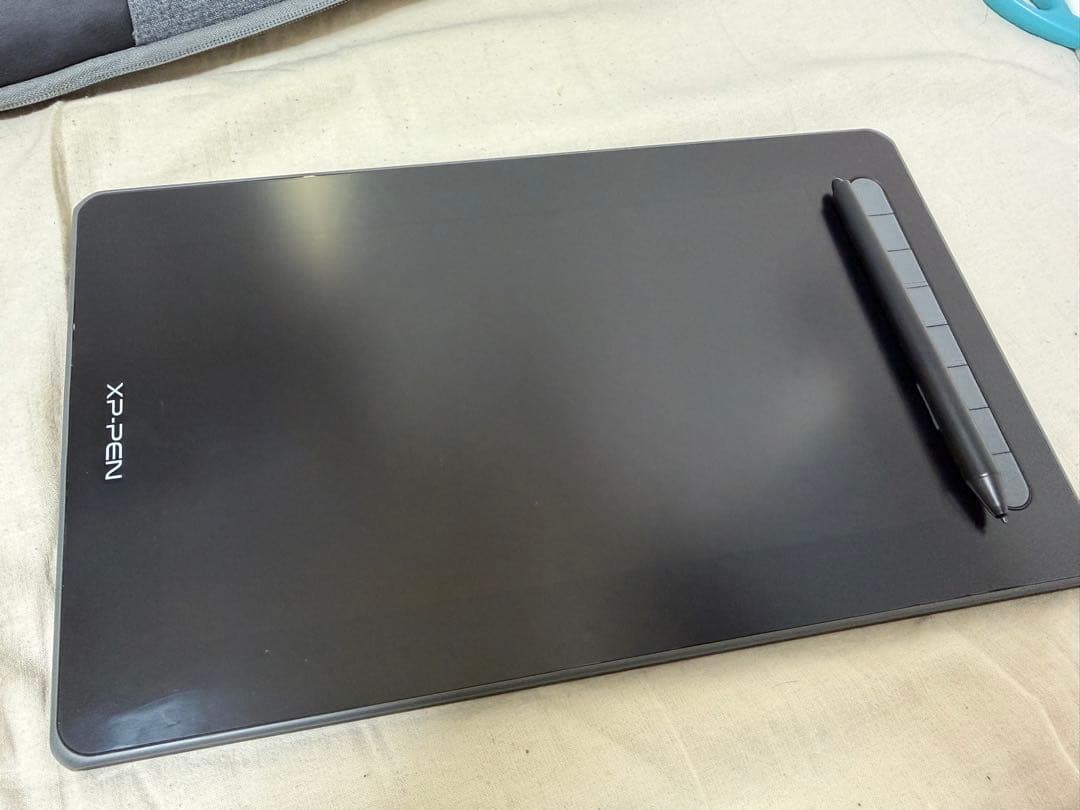 Artist 12セカンド豪華版 液晶ペンタブレット スタンド、持ち運び鞄付き