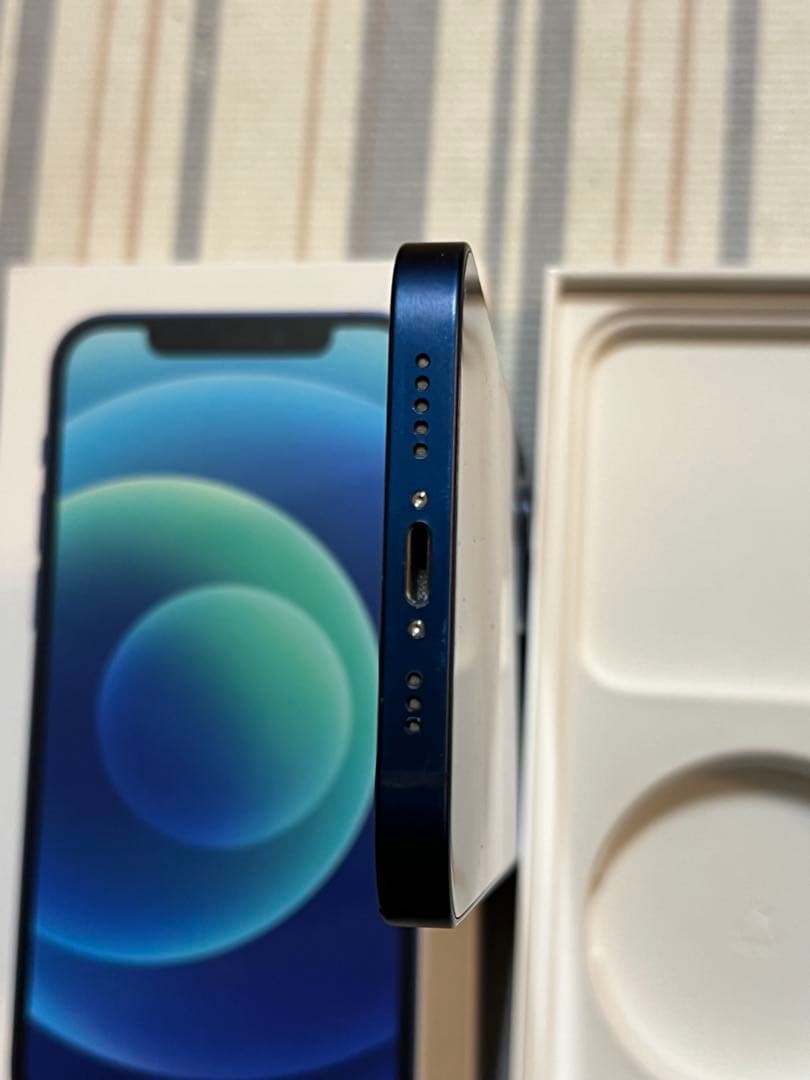 iPhone 12 64GB ブルー