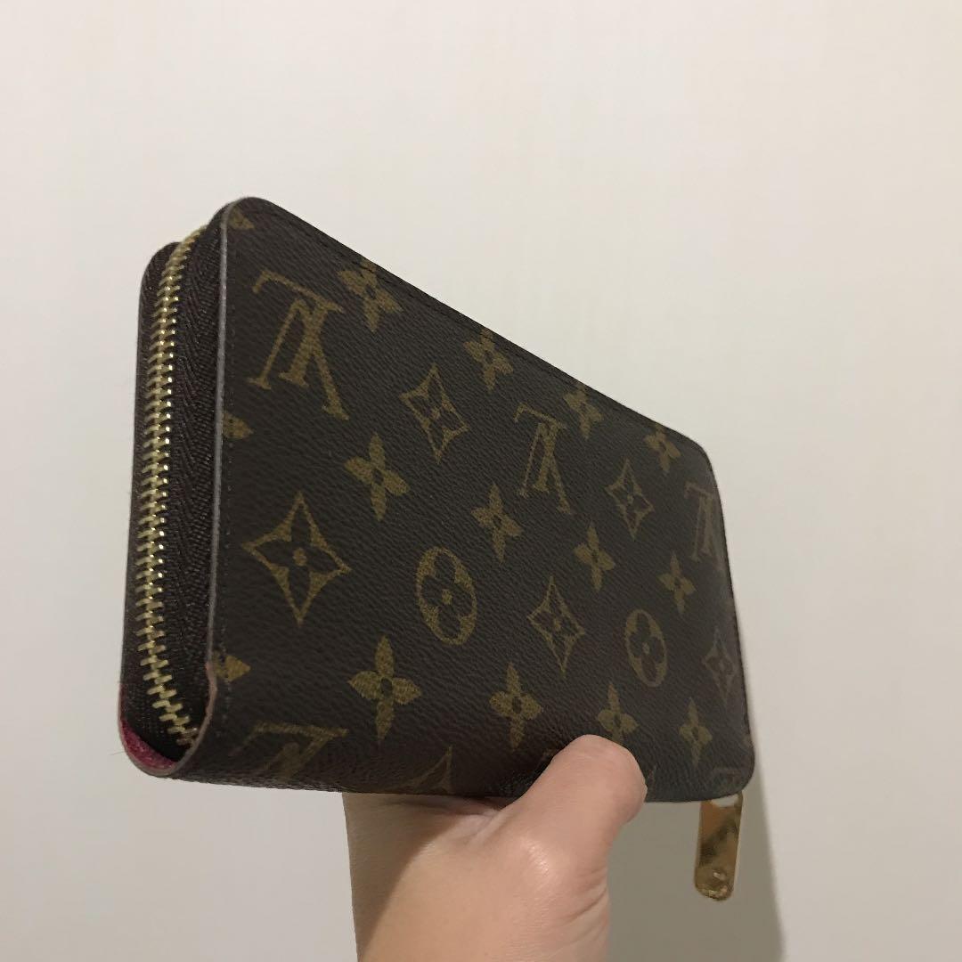 美品！ジッピーウォレット　フューシャカラー　モノグラム