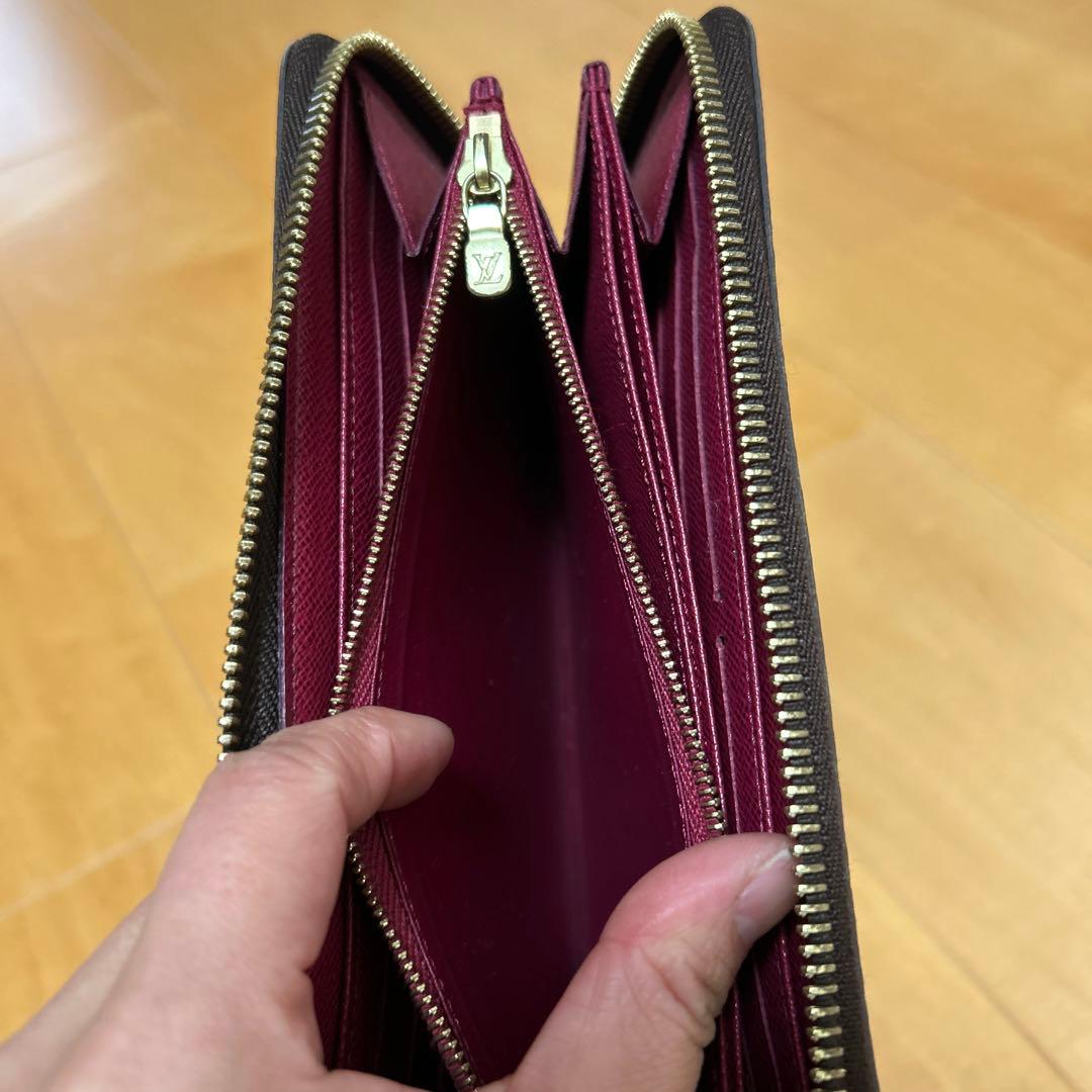 美品！ジッピーウォレット　フューシャカラー　モノグラム