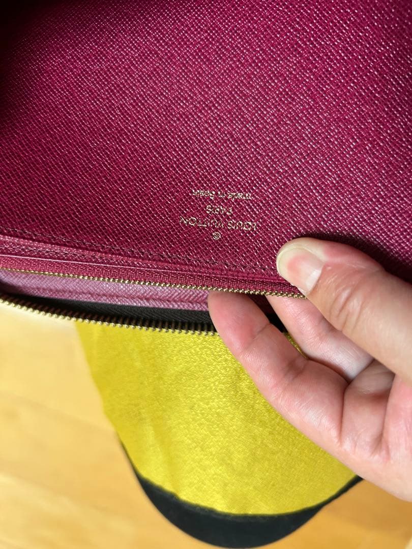 美品！ジッピーウォレット　フューシャカラー　モノグラム