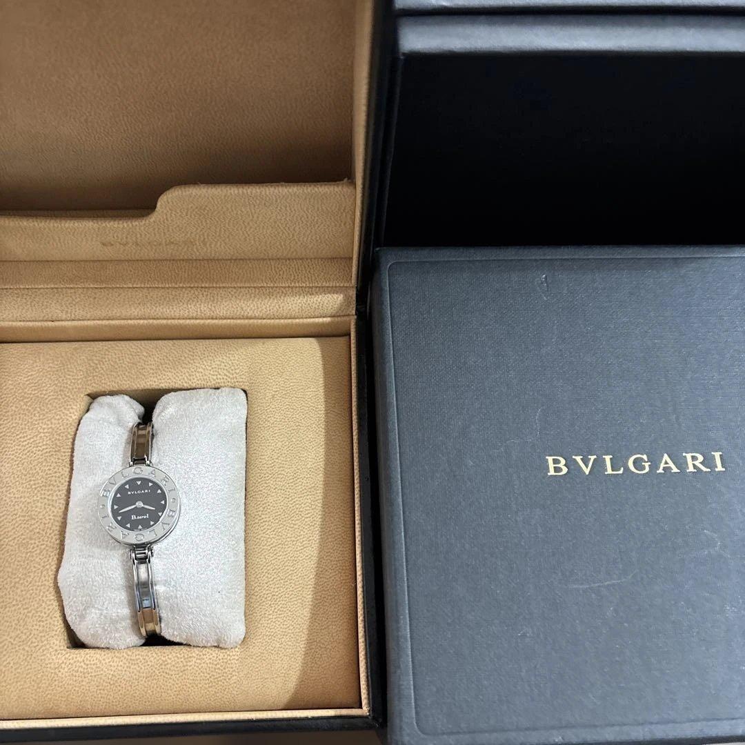 #BVLGARI ブラックラウンドフェイス時計