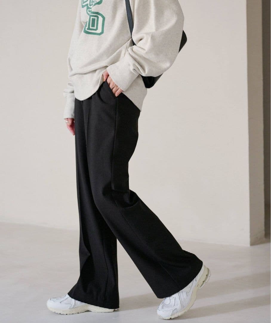 【超美品】裏起毛　フレアーパンツ　３４