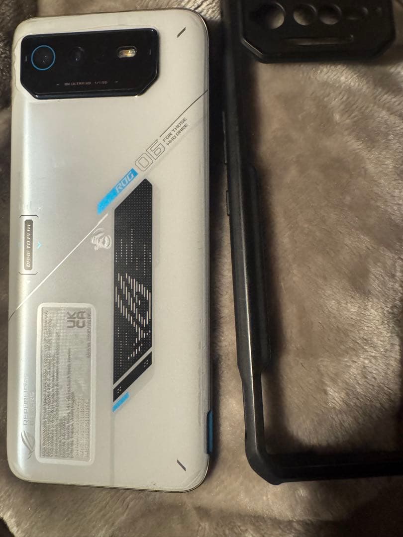 ROG Phone 6ゲーミングスマホ ホワイト ケース付き