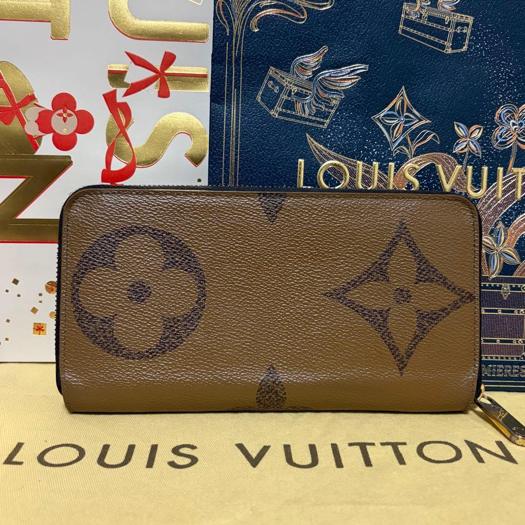 【使用わずか】ルイヴィトン モノグラム ジャイアント ジッピー 長財布