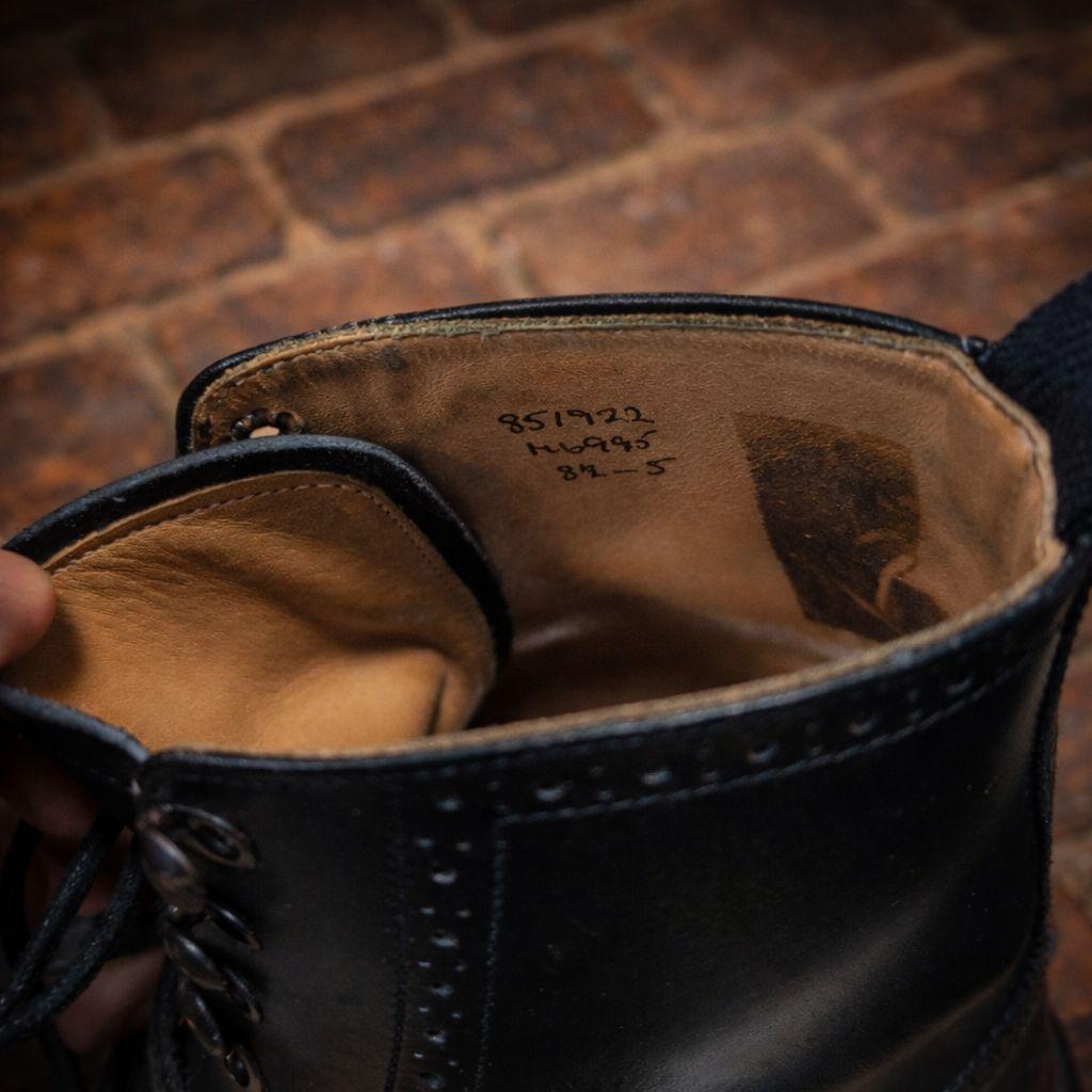 メ*a様 【1月中まで】Trickers 8-1/2-5 ブラック ウィングチッ