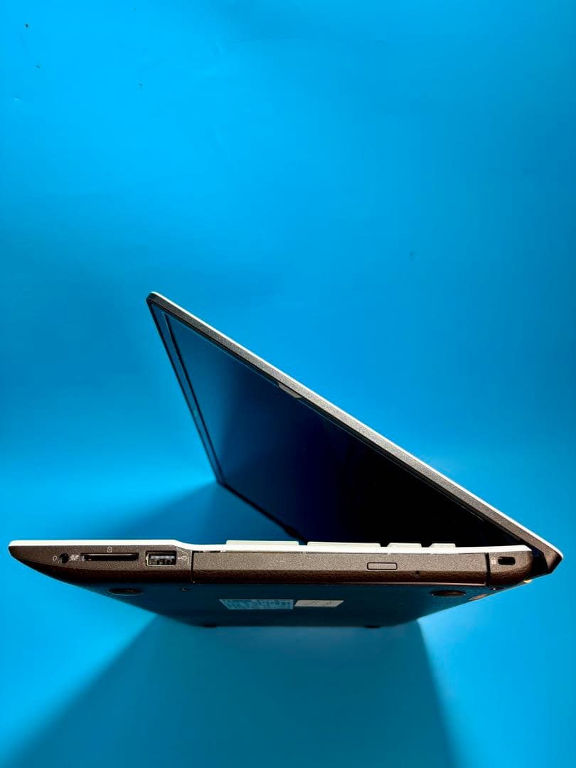 Windowsノート本体 FUJITSU LIFEBOOK AH50/F i7 10510U SSD 2T