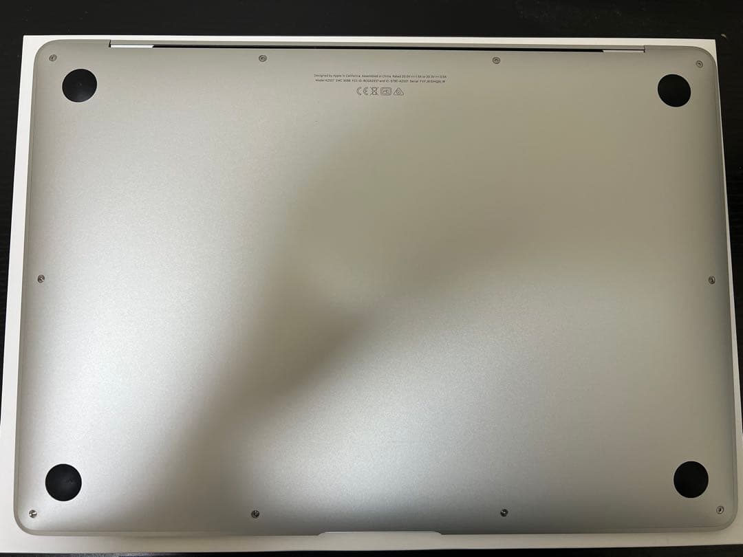 Apple MacBook Air (M1, 16GB, 13.3インチ)