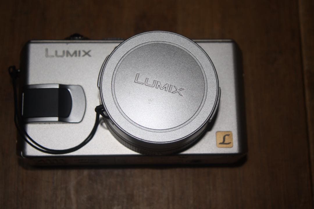 Panasonic デジカメラ DMC-LX1 シルバー　動作　美品