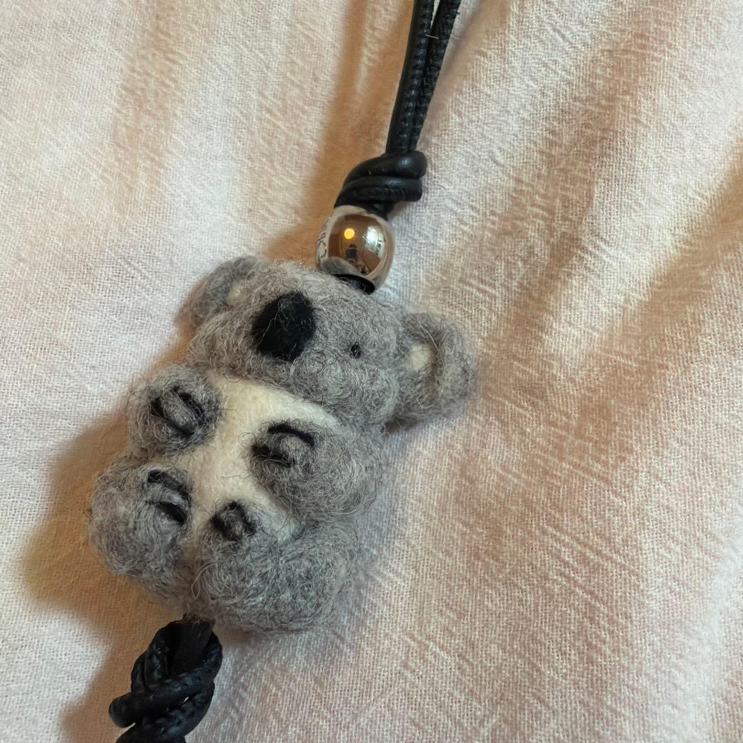 LOEWE コアラチャーム グレー