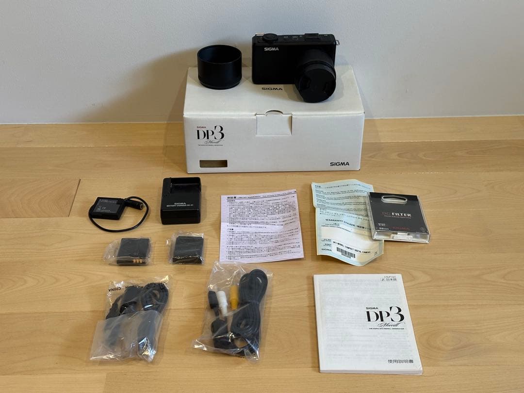 SIGMA DP3 Merrill コンパクトデジタルカメラ