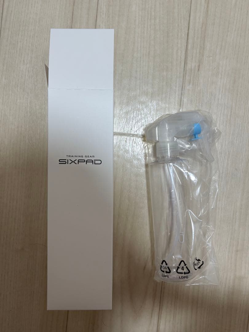 【送料無料】SIXPAD上下セット｜美品・動作良好・付属品充実！