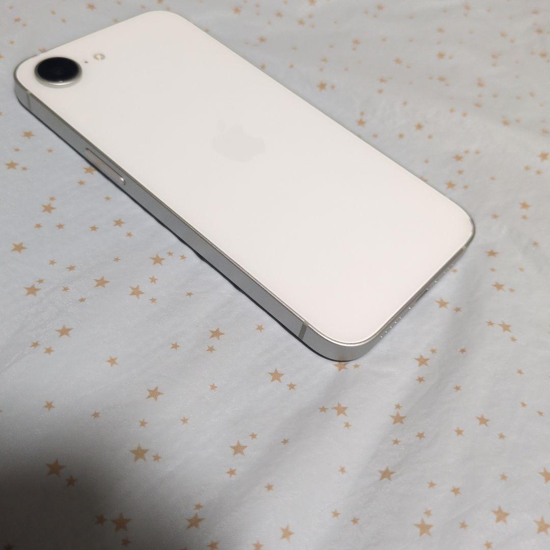 iPhone16e ホワイト　128G
