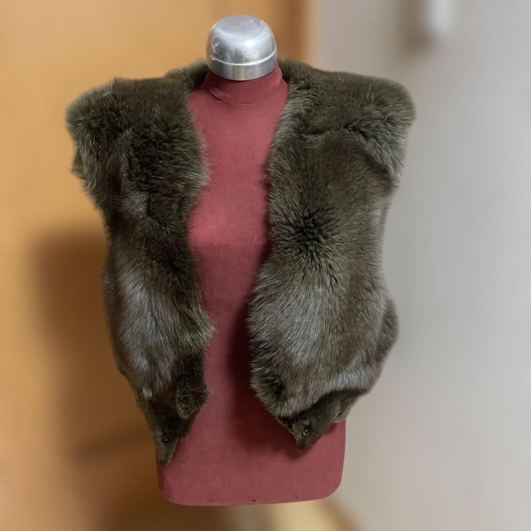 オリーブグリーン フォックスファーショートジャケット　ジレ　ベスト