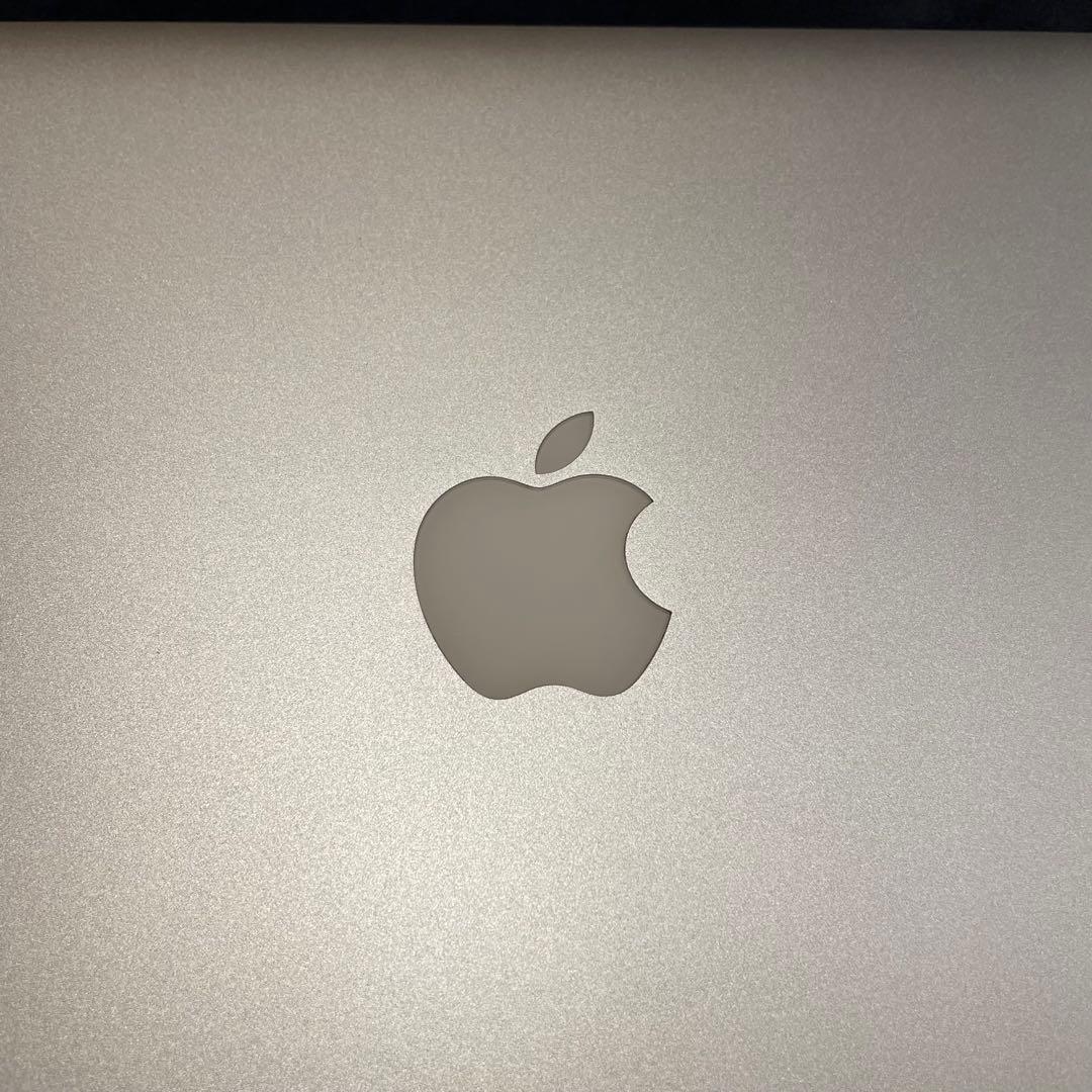 MacBook Air 13インチ 2015 A1466 初期化済 箱付属品あり